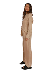 Tailored Button-Up Shirt