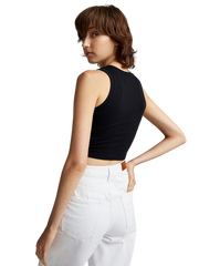 Sleeveless Cropped Tank Top